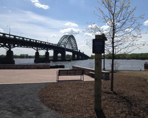 Lardner's Point Park river overlook